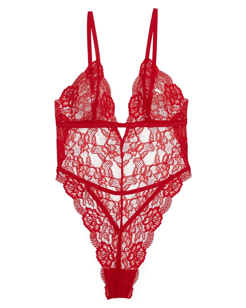 Amata Dark Red lingerie bundle Still 3