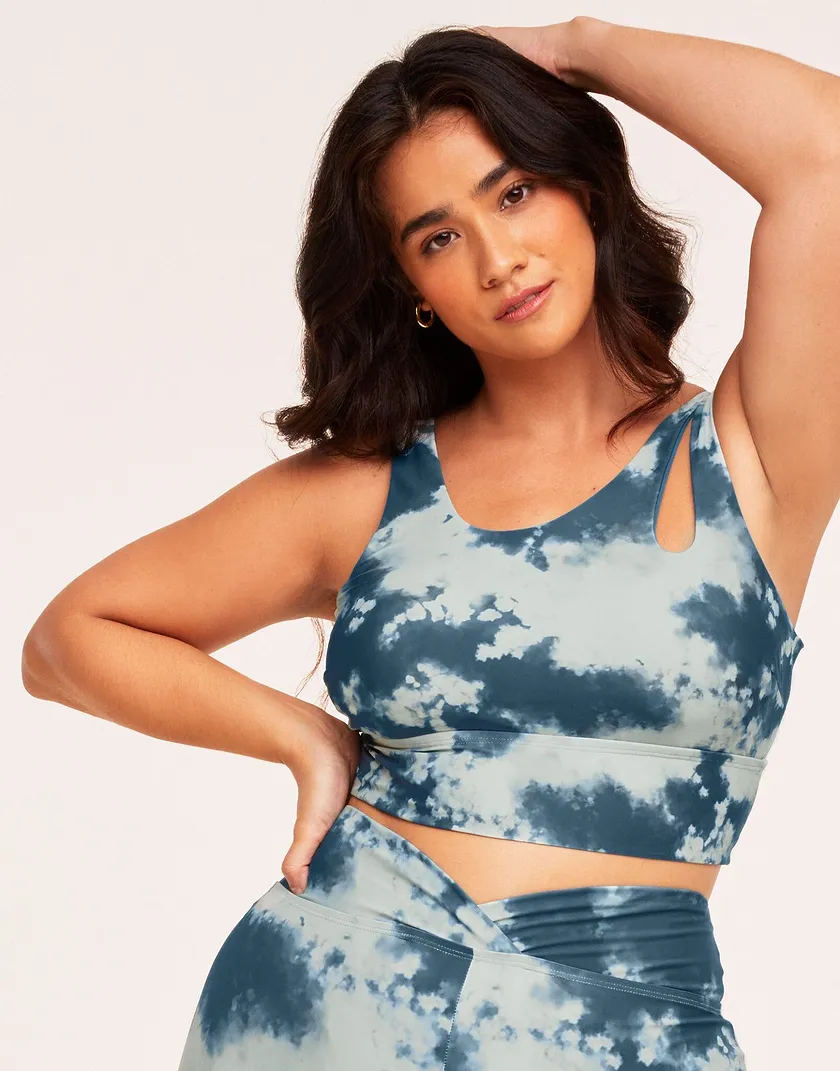 Irma Tie Dye Blue Plus Unlined lounge bundle Model 1