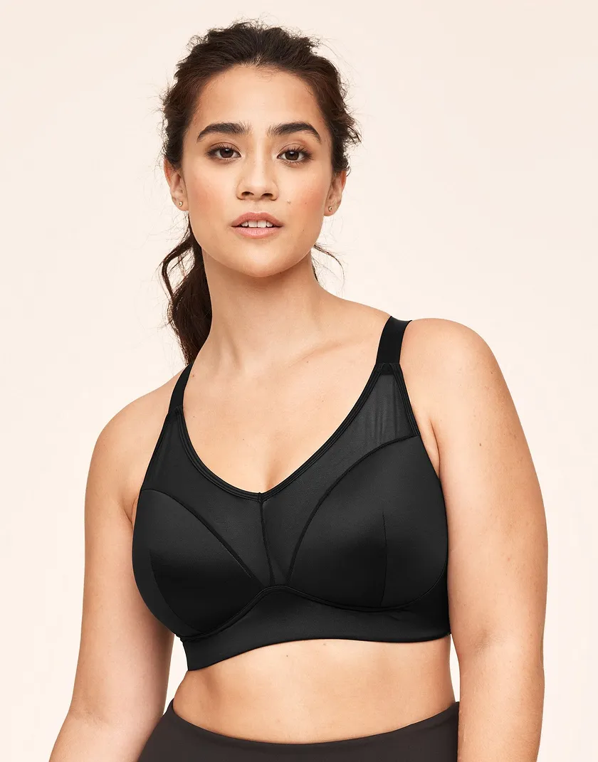 Ariza Black Plus Contour activewear bundle Model 5