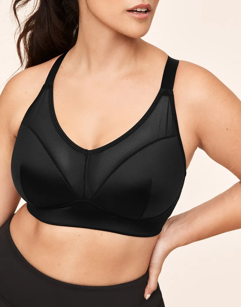 Ariza Black Plus Contour activewear bundle Model 2