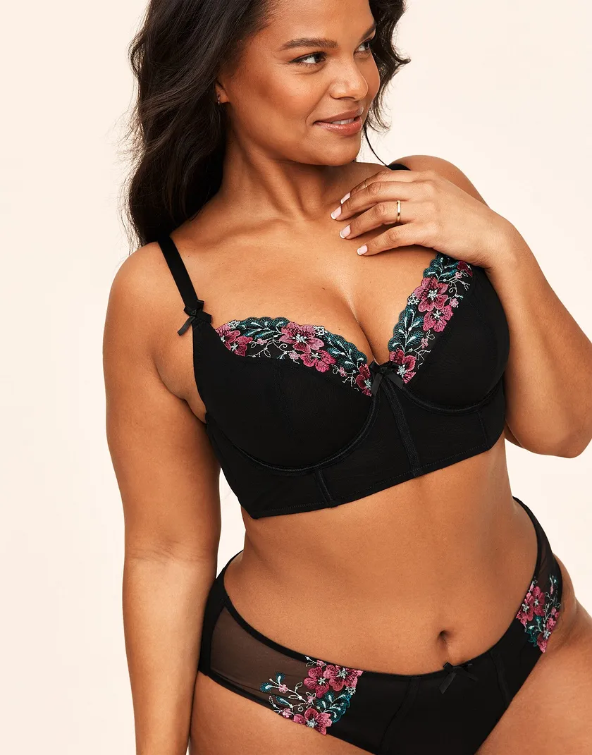 Elara Black Plus Unlined bra and panty bundle Model 3