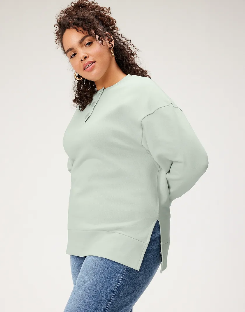 Leilani Sweatshirt Light Gray Plus tops bundle Model 5