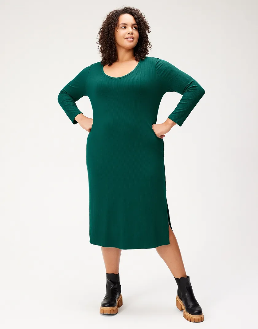 Poppy Dress Dark Green Plus dresses bundle Model 5