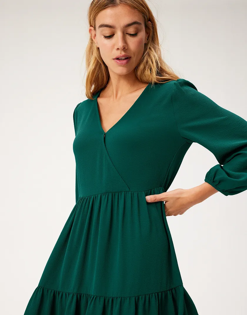 Zinnia Dress Dark Green dresses bundle Model 3