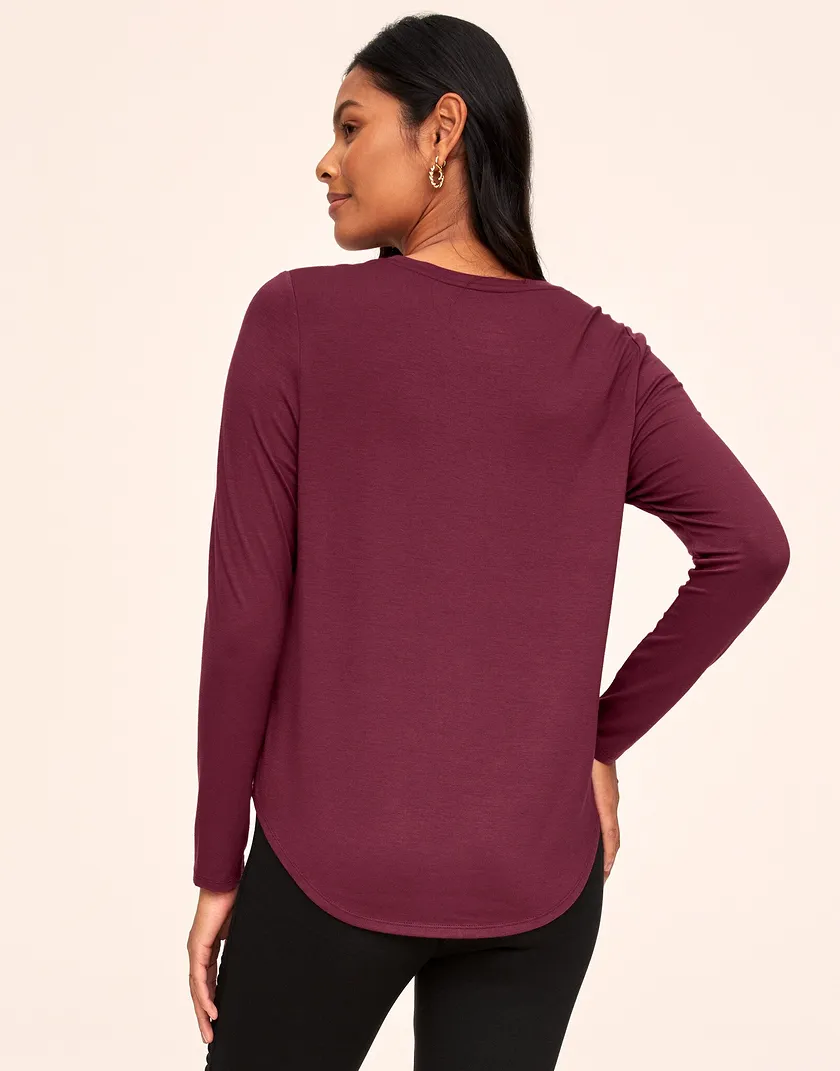Molly Longsleeve Dark Red lounge bundle Model 4