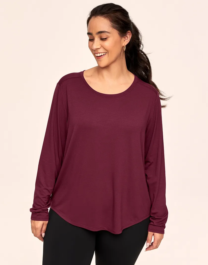 Molly Longsleeve Dark Red Plus lounge bundle Model 2