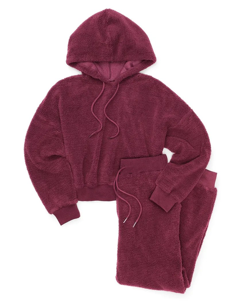 Dorothea Dark Red lounge bundle Still 3