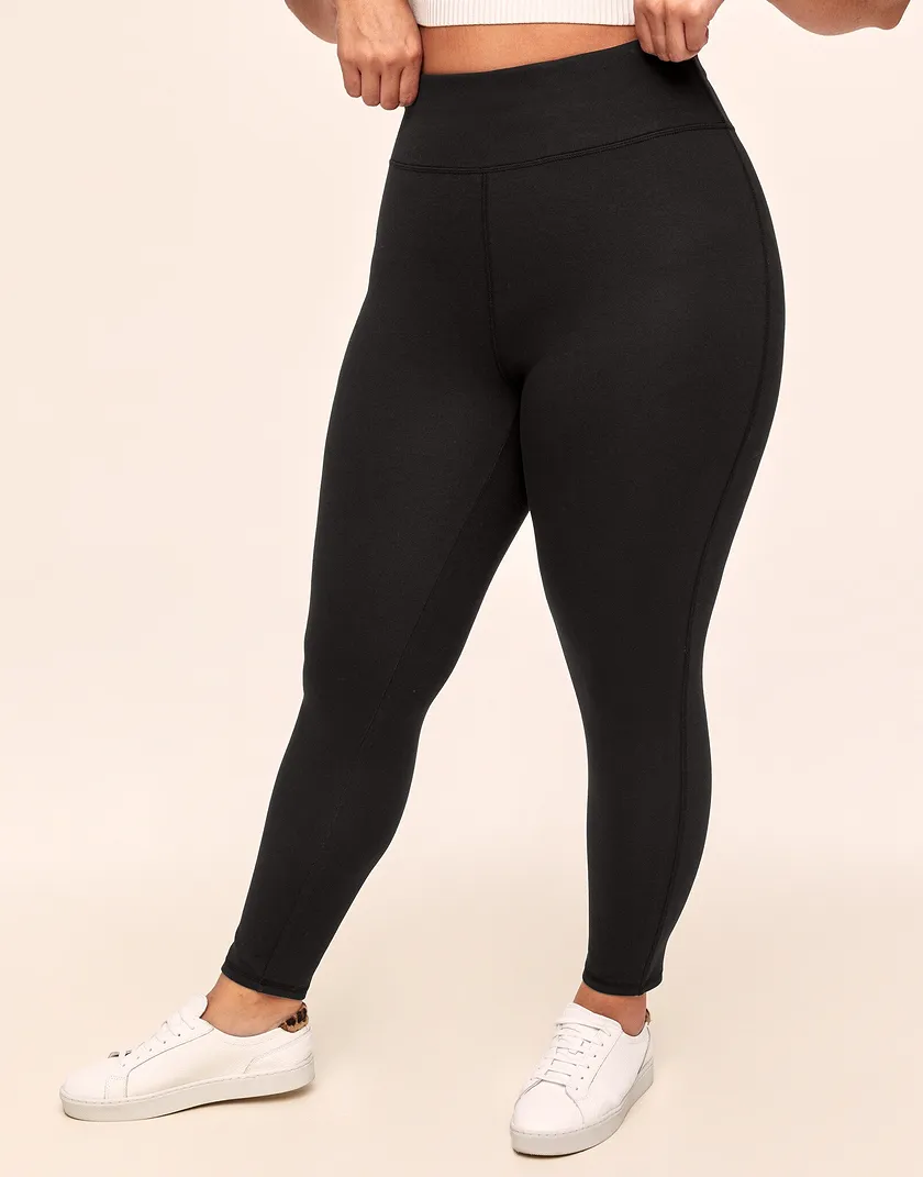 Dannie Black Plus lounge bundle Model 2