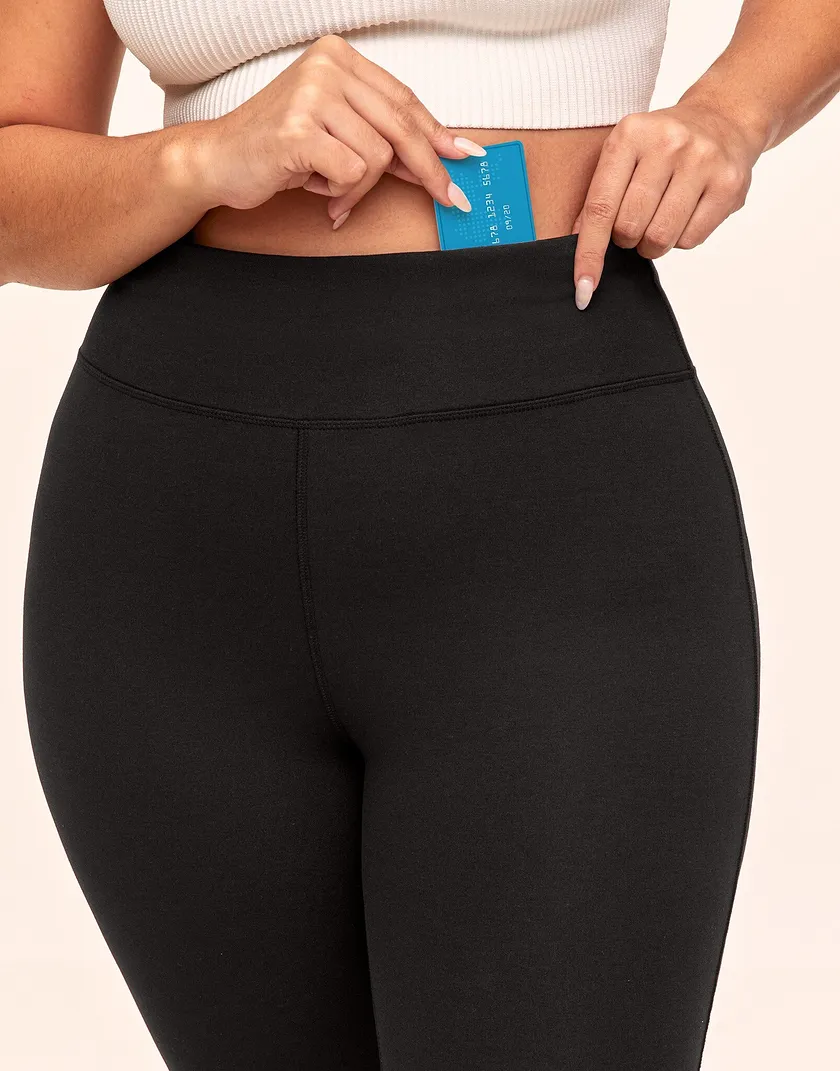 Dannie Black Plus lounge bundle Model 5