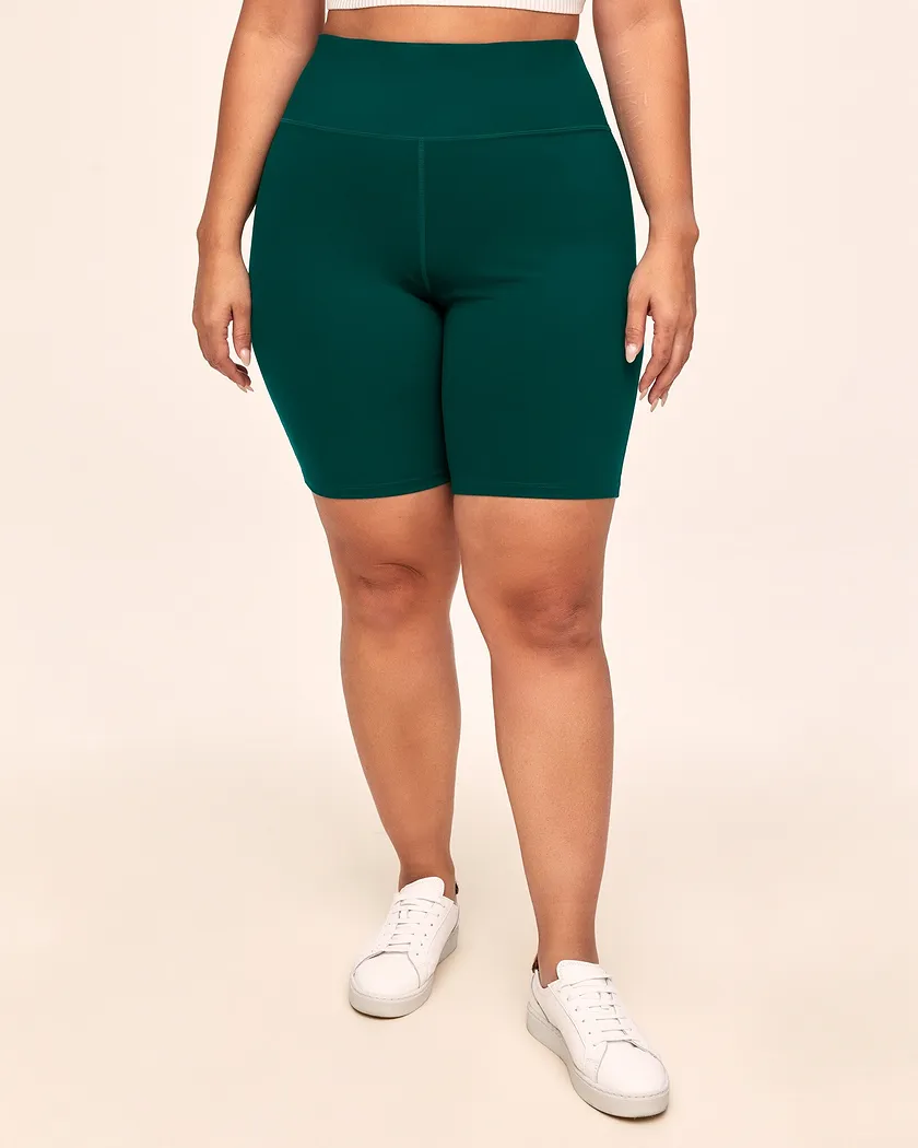 Cali Biker Short Green Plus activewear bundle Model 2