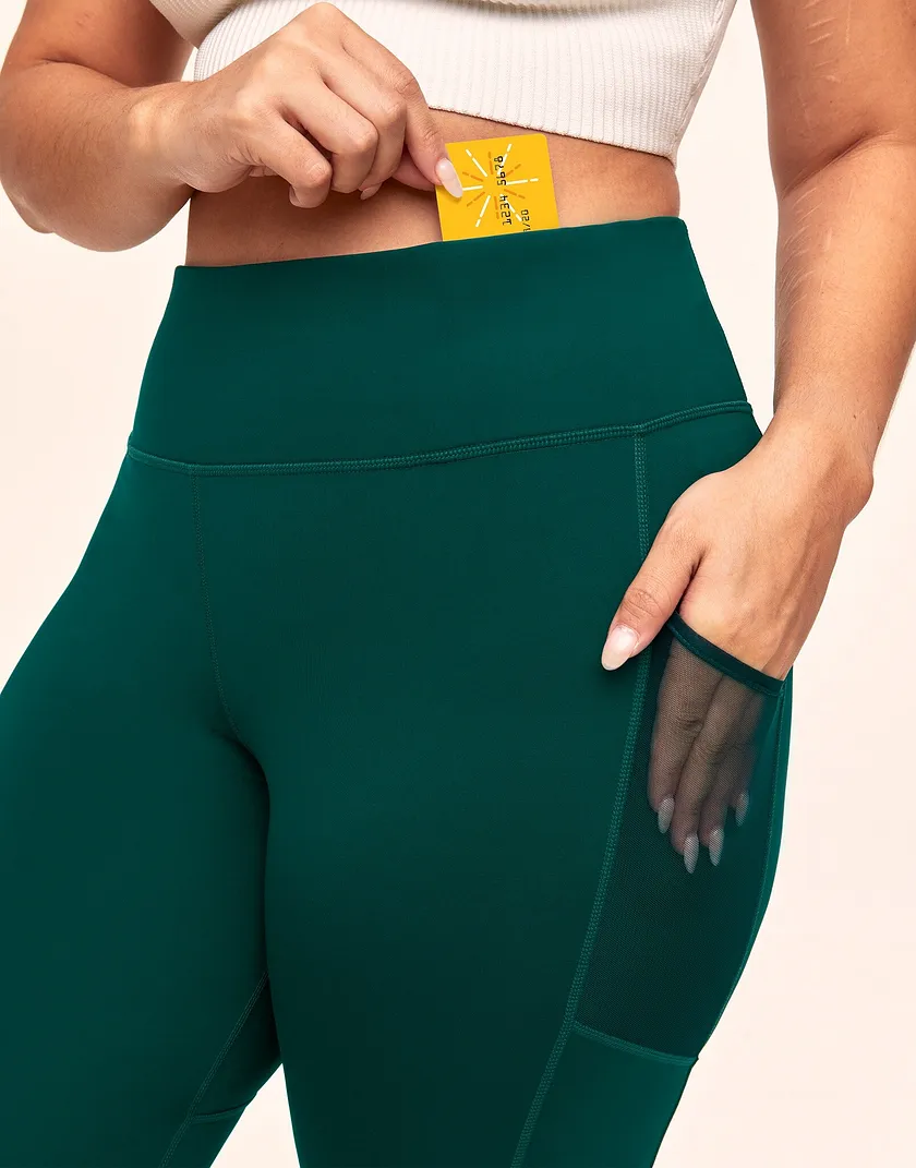 Ava Cozy Crop Green Plus activewear bundle Model 5