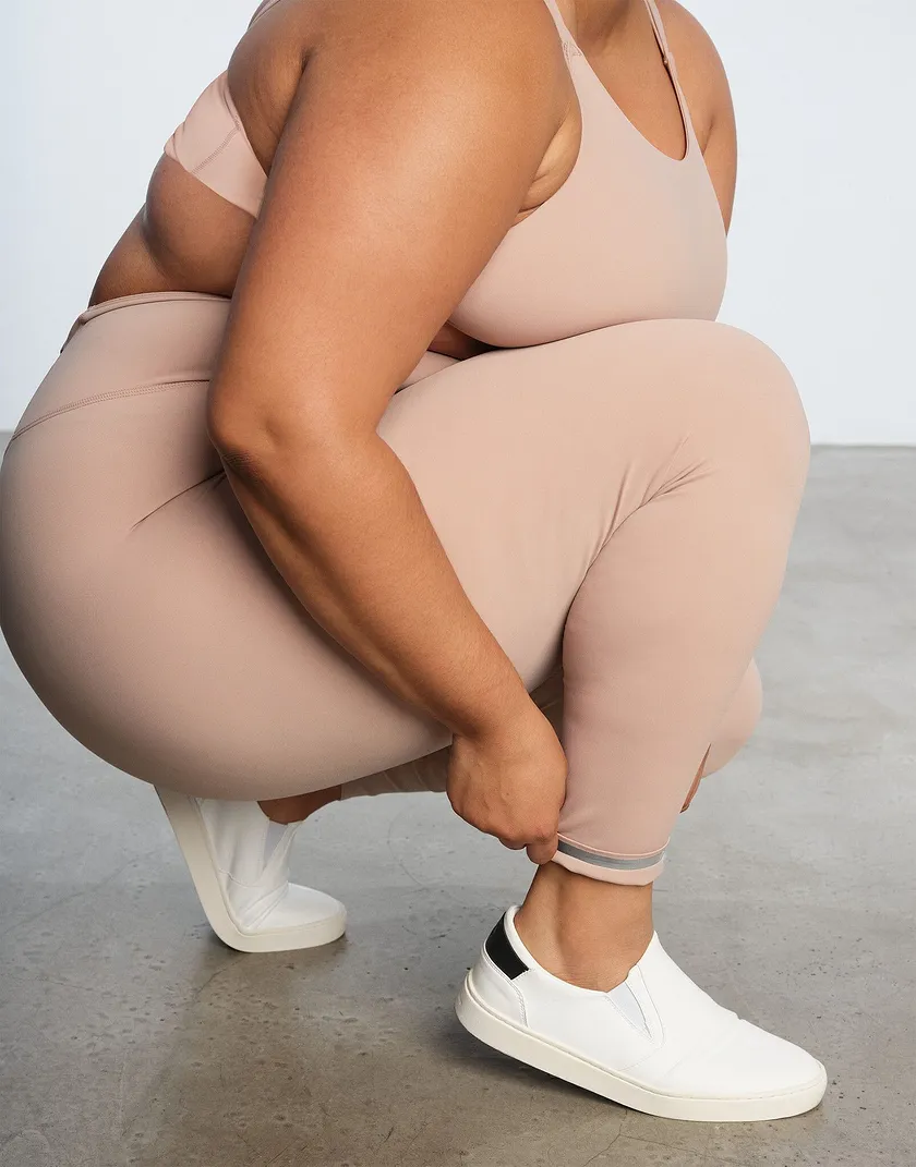 Do Legging X EBN Pink Plus activewear bundle Model 5