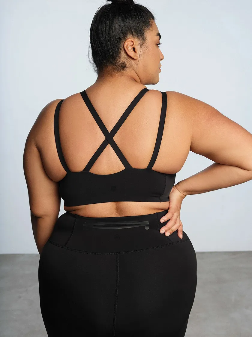Do Bra X EBN Black Plus activewear bundle Model 5