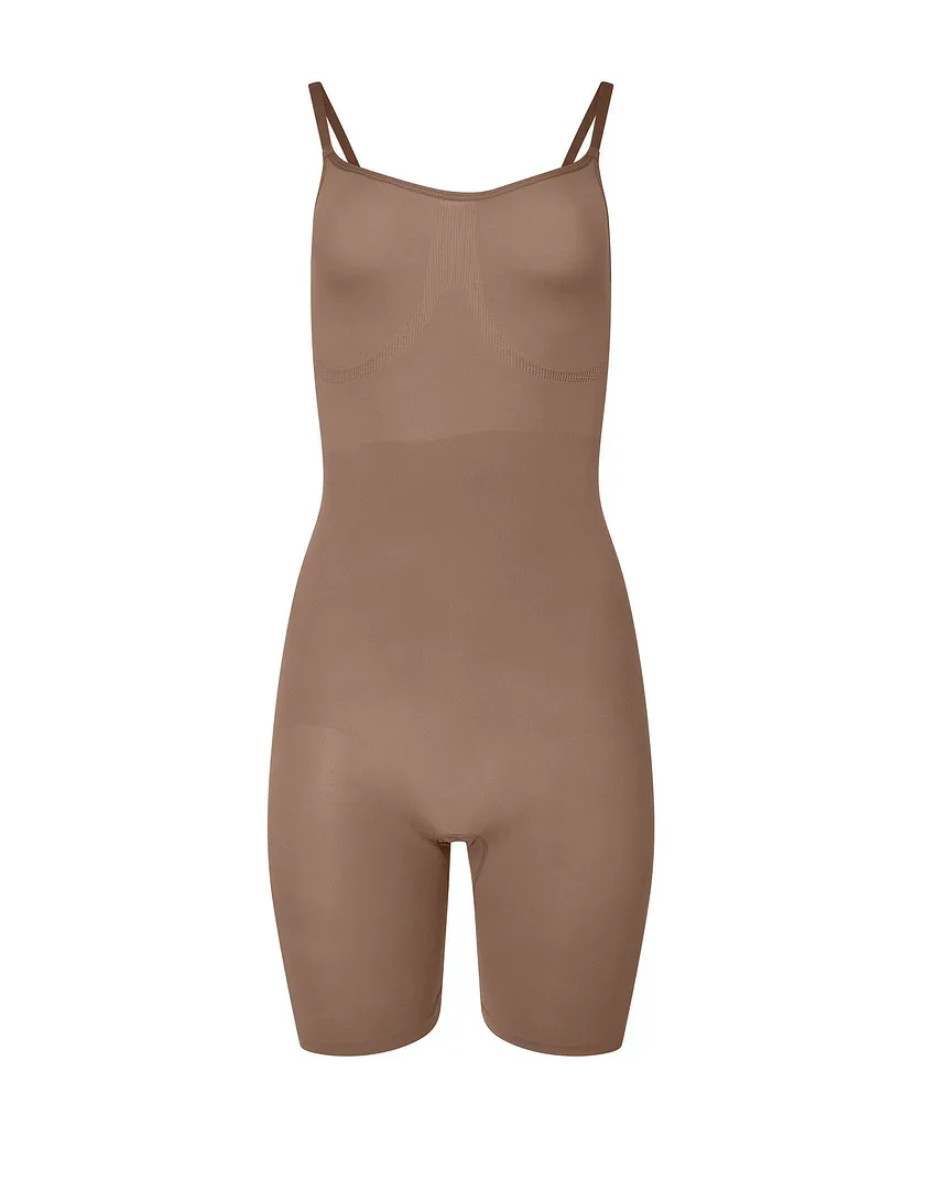 Analise Medium Beige Unlined lingerie bundle Still 3