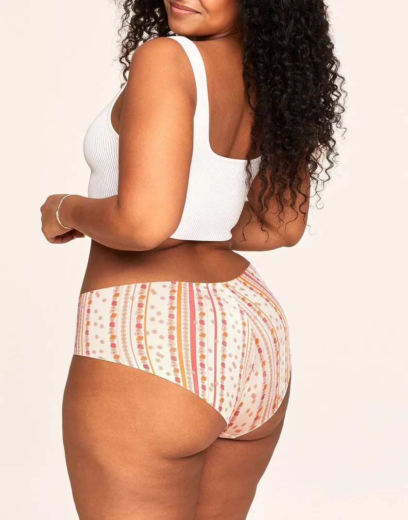 Leto Hipster Stripe White Plus panty bundle Model 2