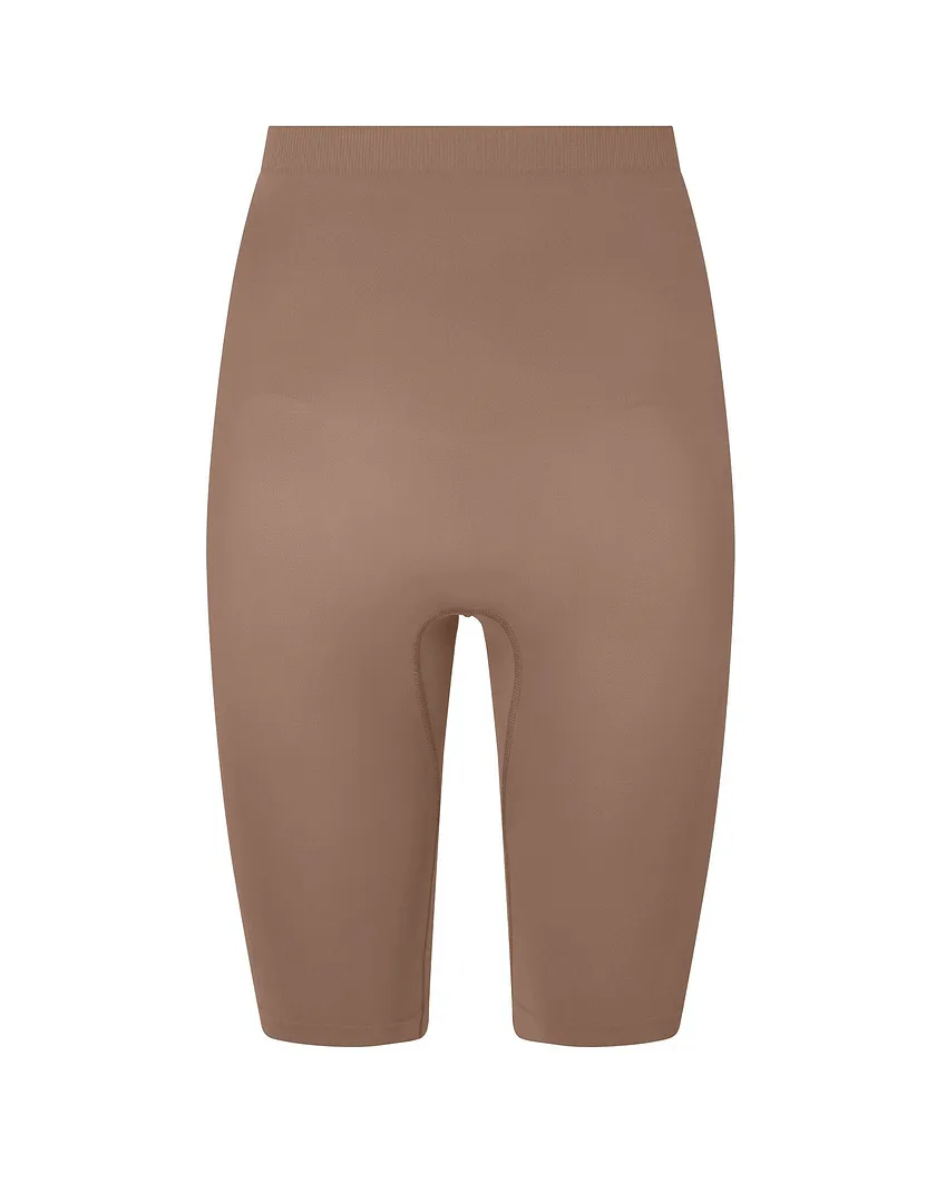 Kaylee Medium Beige legwear bundle Still 3