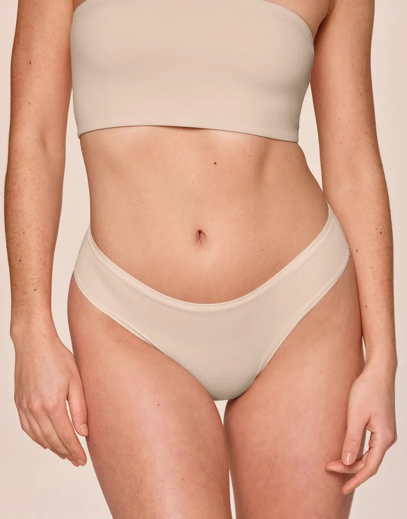 Mindy Midi Brief Light Beige panty bundle Model 2