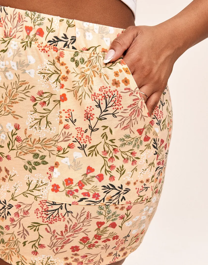 Sara Sleep Short Floral Orange Plus legwear bundle Model 5