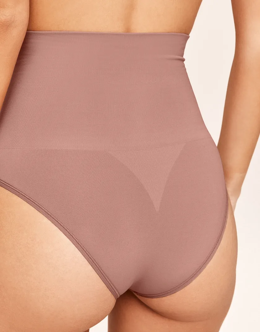 Shaine Smoothing Pink shapewear bundle Model 4