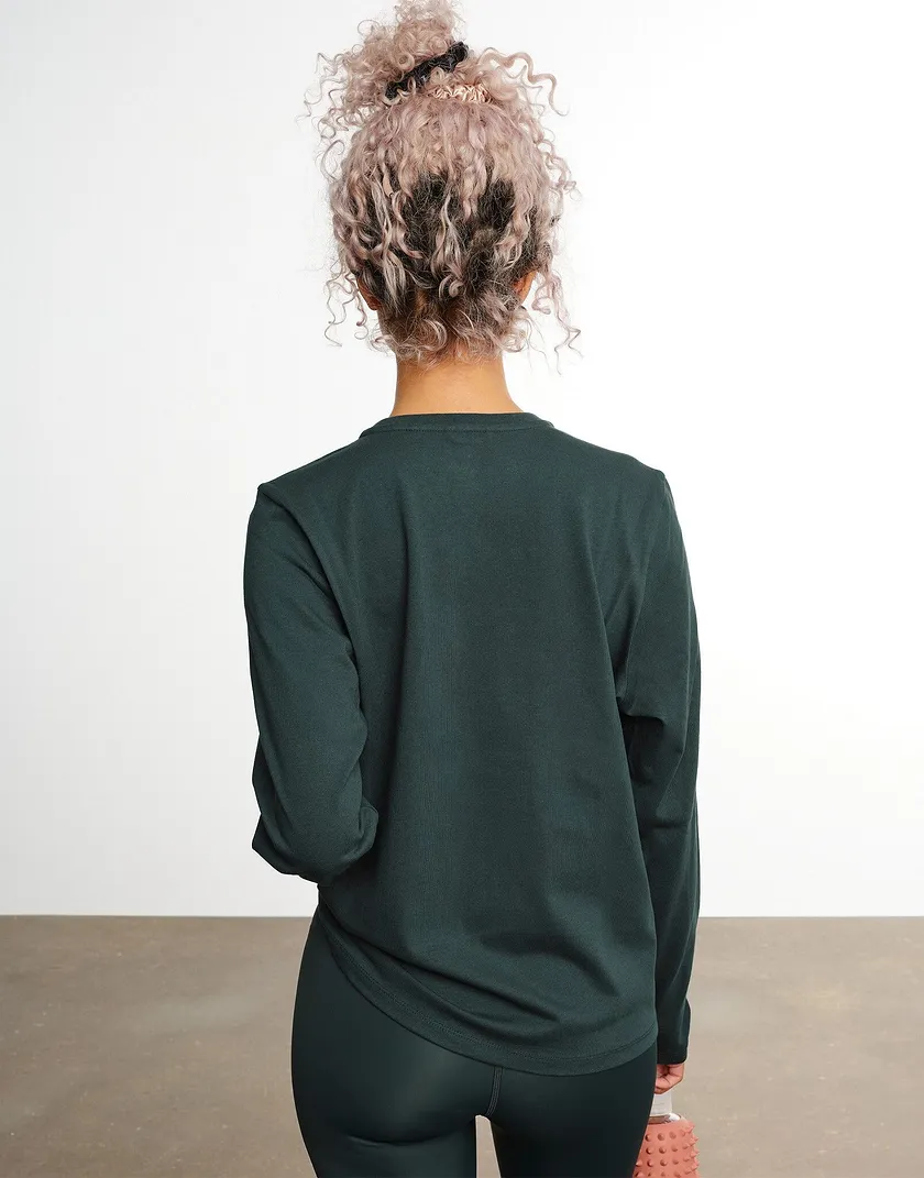 Live BF Dark Green athleisure bundle Model 4
