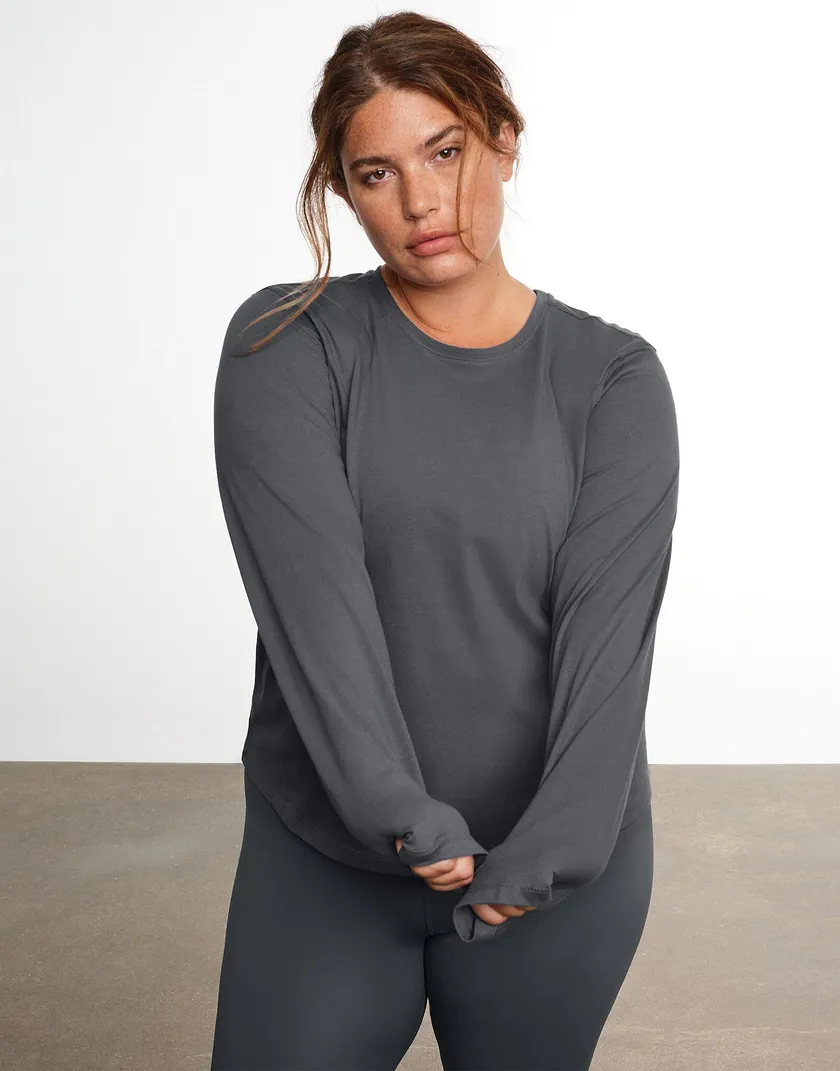 Live BF Long Sleeve Gray Plus athleisure bundle Model 2