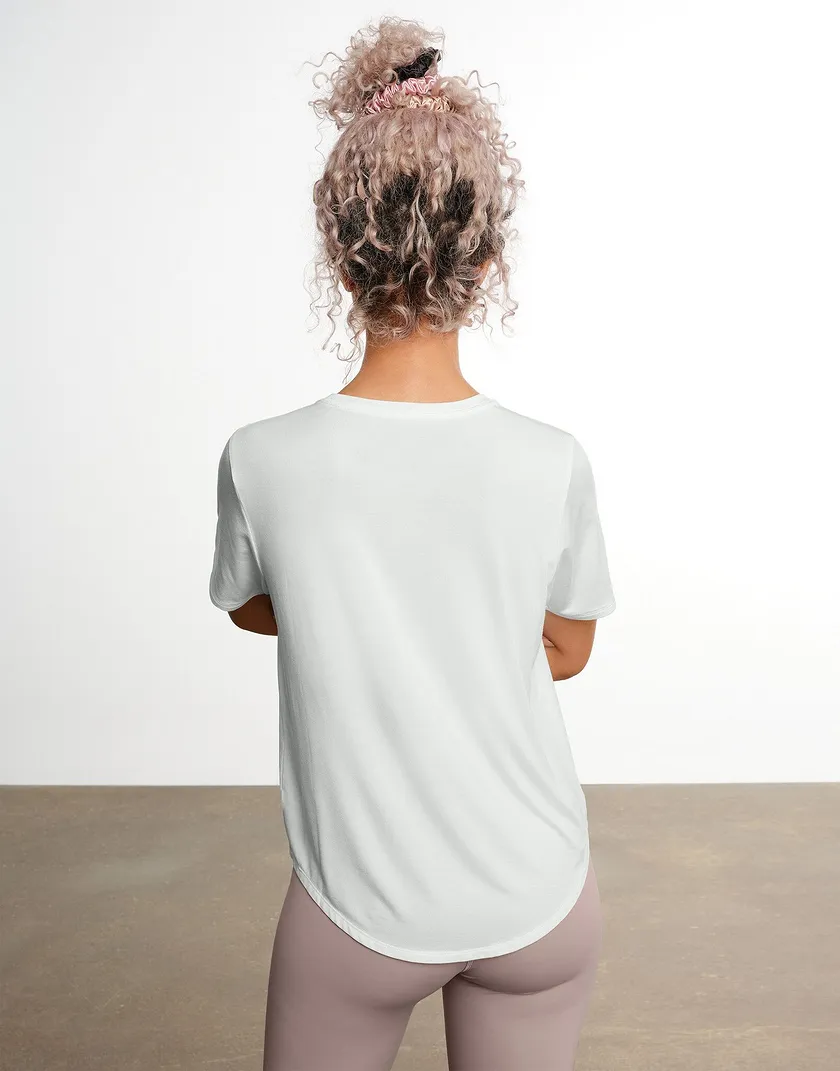 Live GF Tee White athleisure bundle Model 4