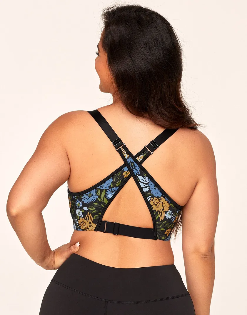 Ariza Floral Black Plus Lightly Lined activewear bundle Model 5