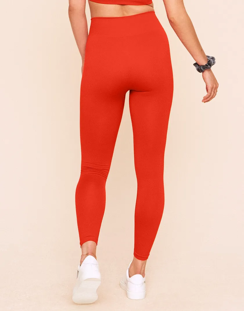 Lilah Ombre Full Legging Red activewear bundle Model 4