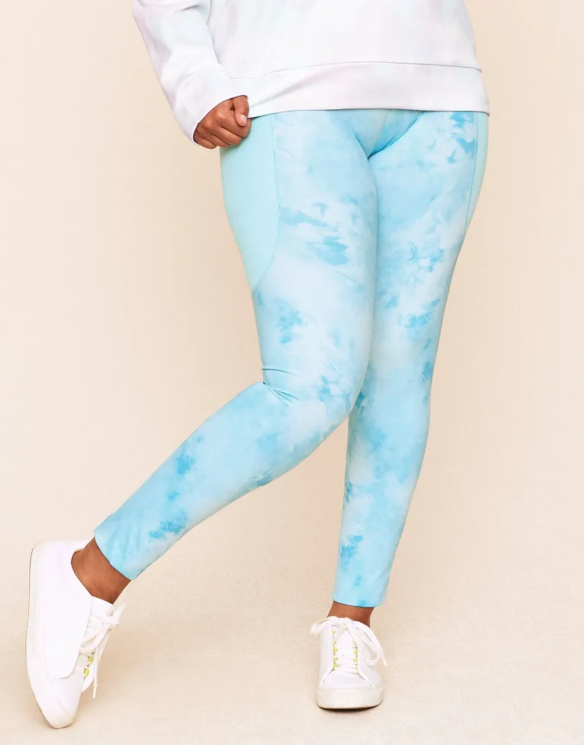 Emberly Watercolor Blue Plus activewear bundle Model 2