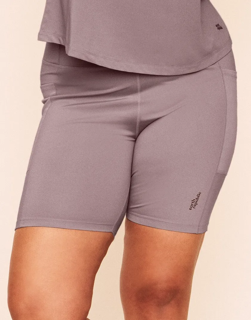 Anais High Waisted Short Medium Beige Plus activewear bundle Model 2