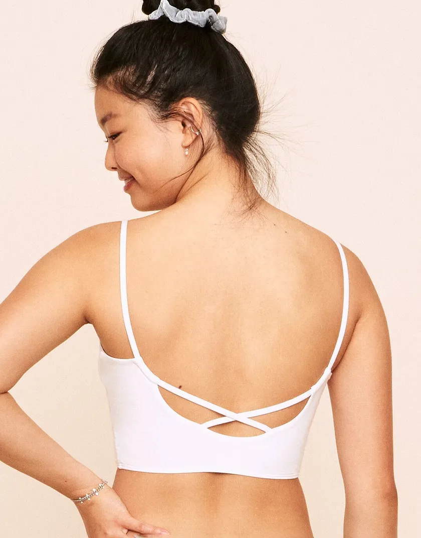 Amoura Brami White Contour sleepwear bundle Model 6