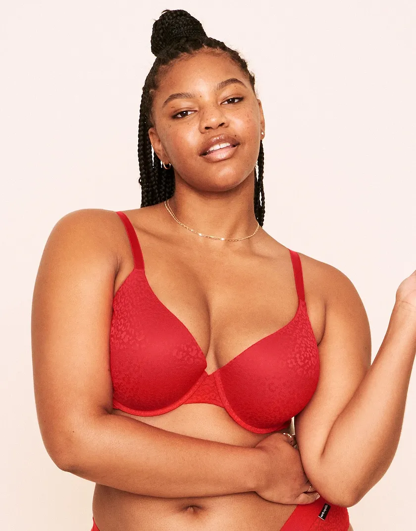 Kendall Lace Plunge Push Up Bra Dark Red Plus Push Up bra bundle Model 2