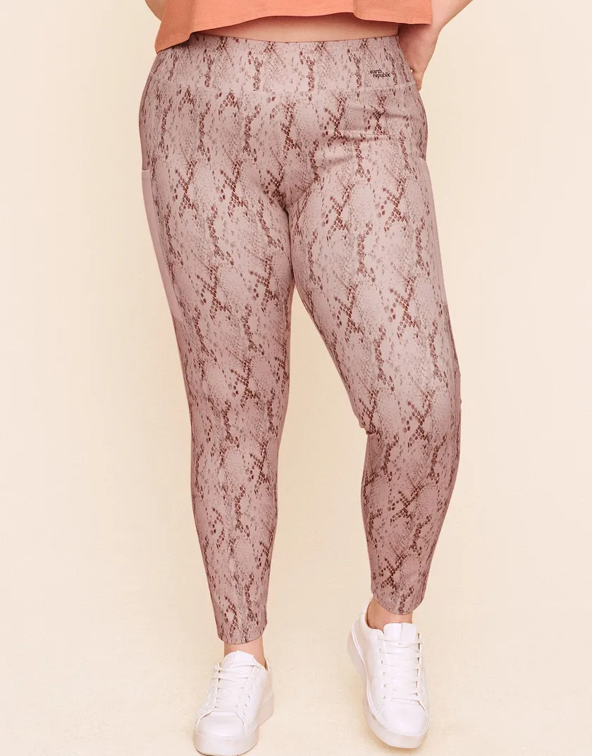 Emberly Animal Pink Plus activewear bundle Model 2
