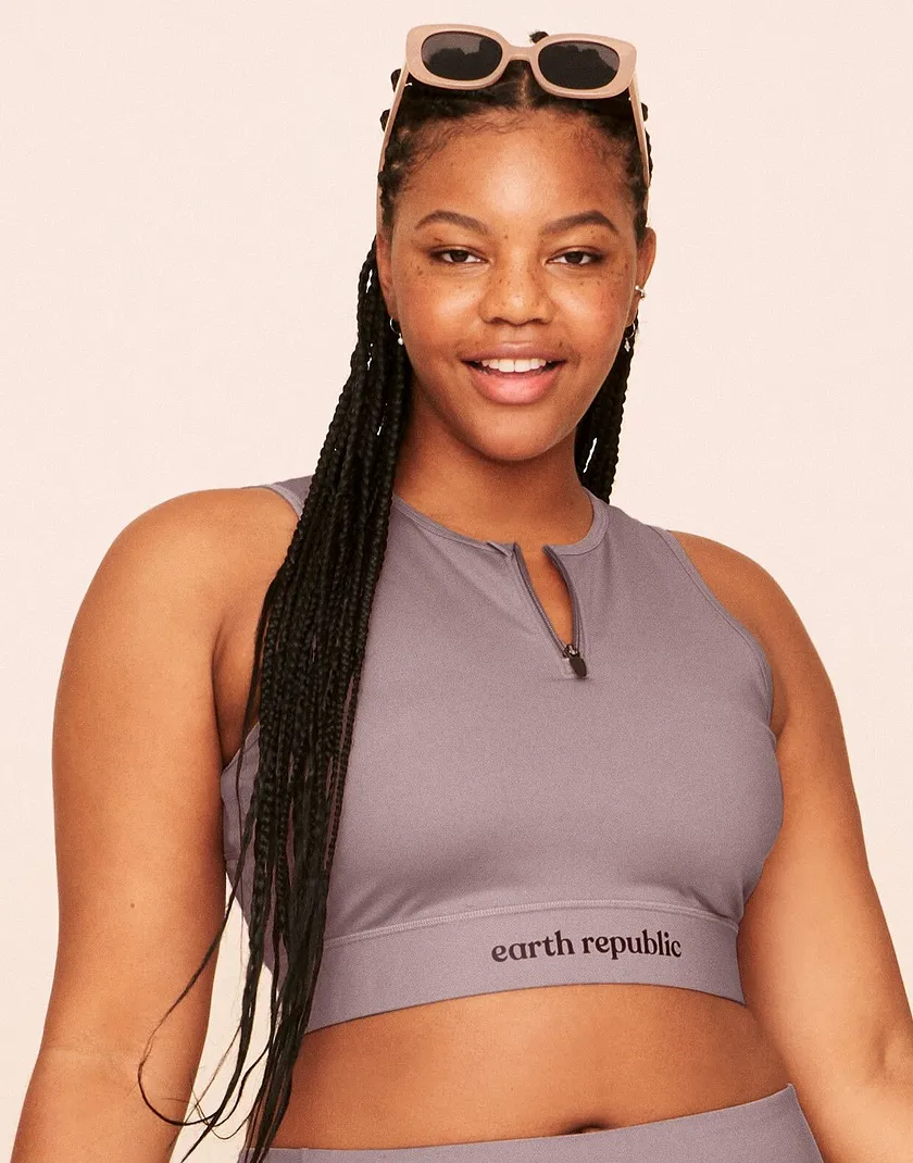 Axelle Sports Bra Medium Beige Plus Contour activewear bundle Model 2