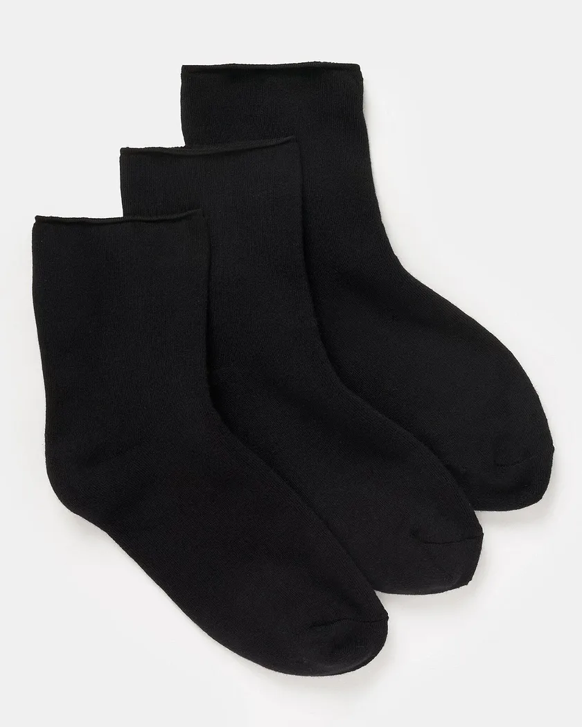 3-Pack Claire Core Black legwear pack Still 2