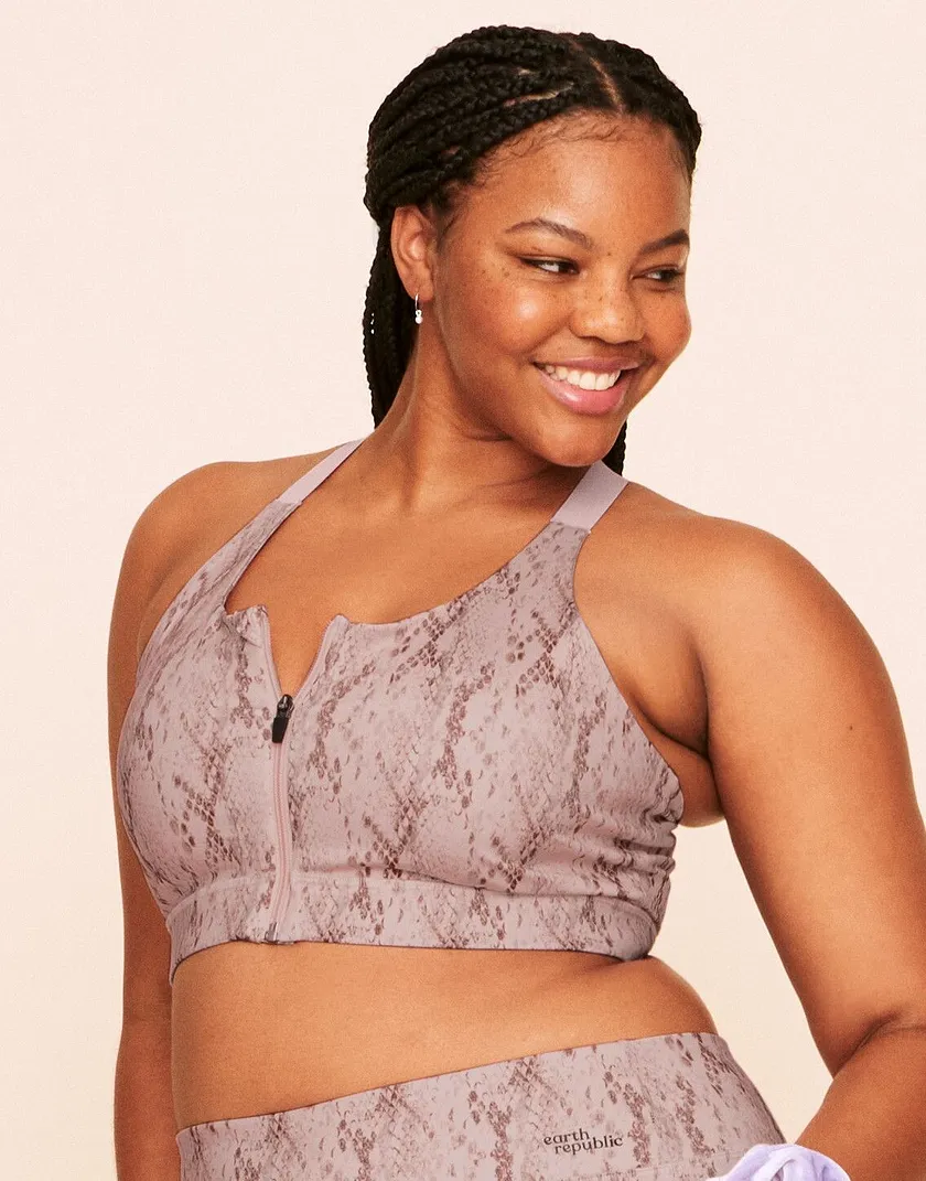 Evie Mid-Support Sports Bra Animal Pink Plus Contour activewear bundle Model 2
