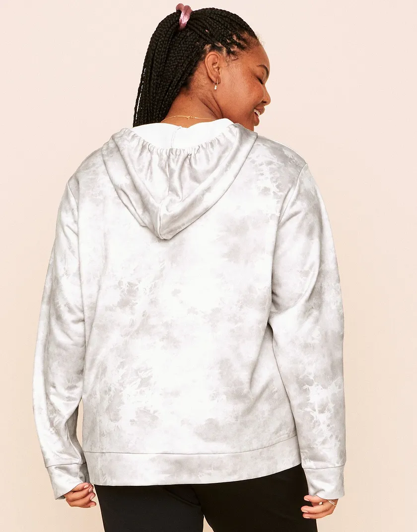 Faye Hooded Pullover Tie Dye Beige Plus activewear bundle Model 5