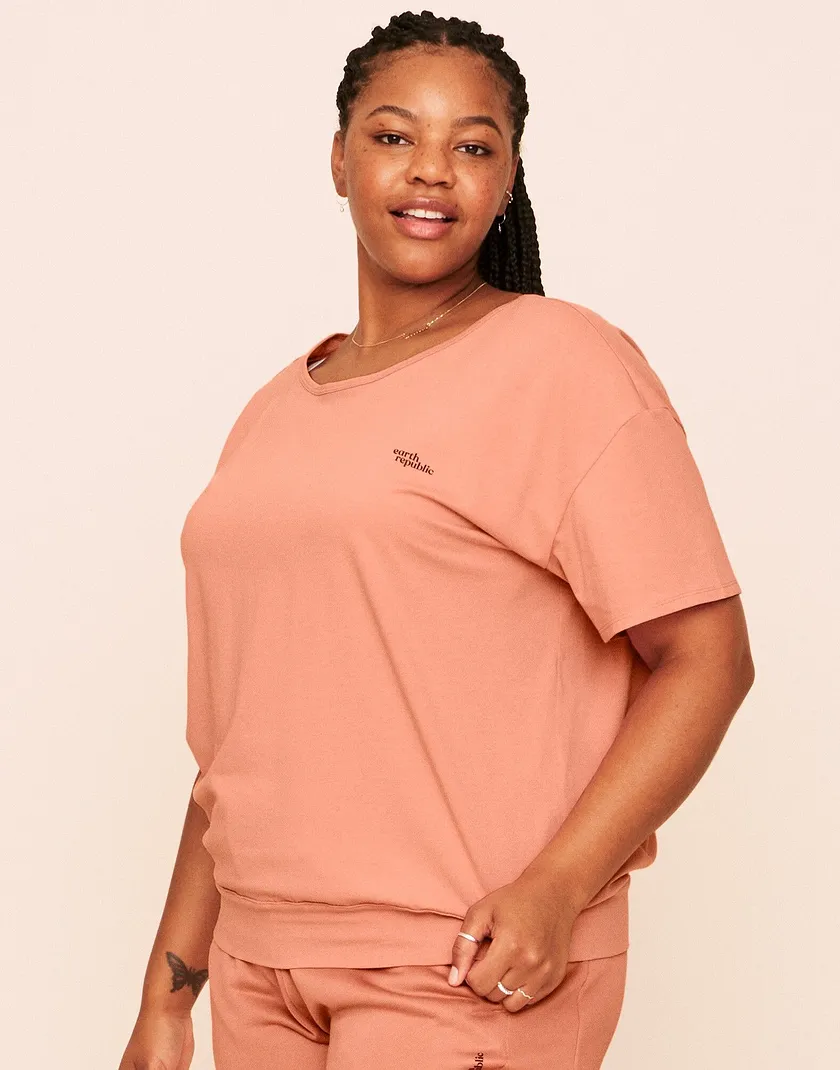 Juniper Top Placement Pink Plus activewear bundle Model 2