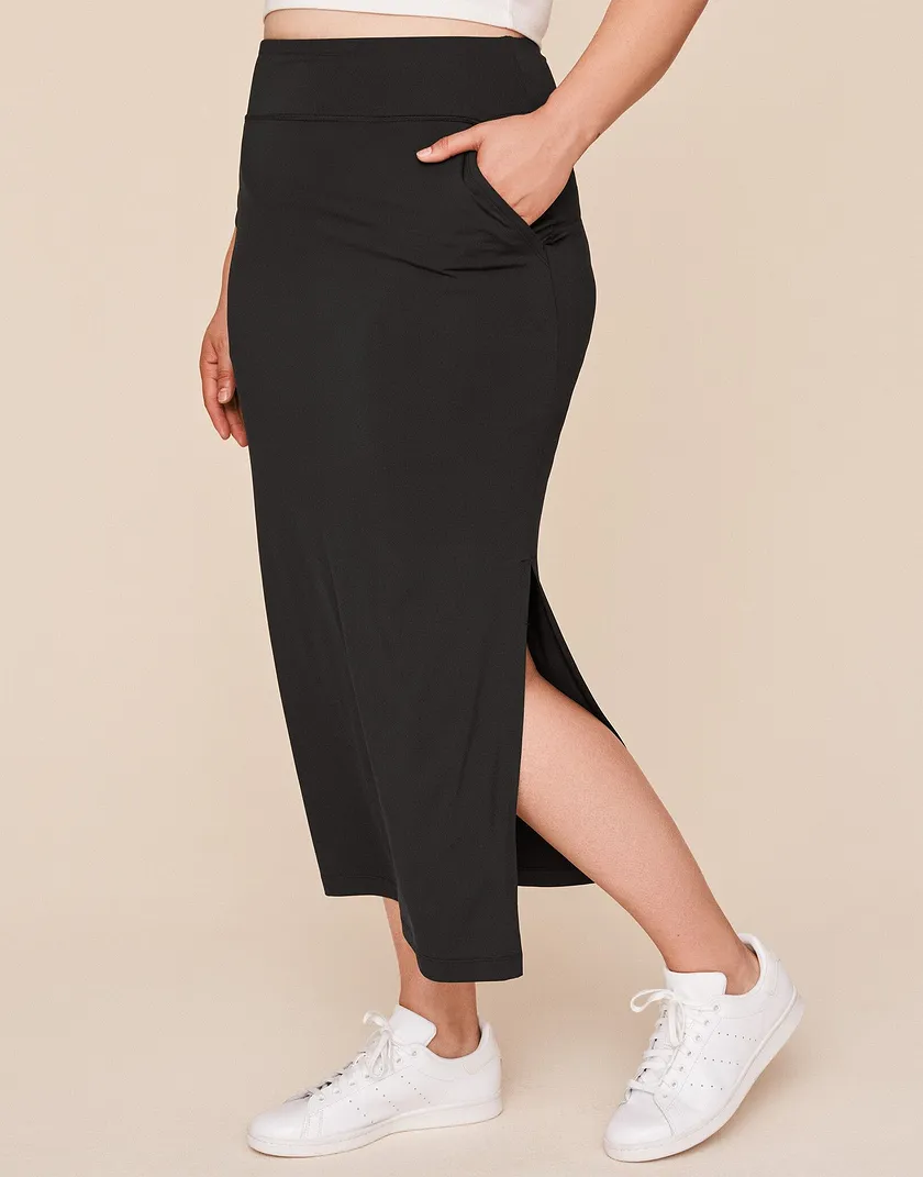 Sidney Skirt Black Plus legwear bundle Model 5