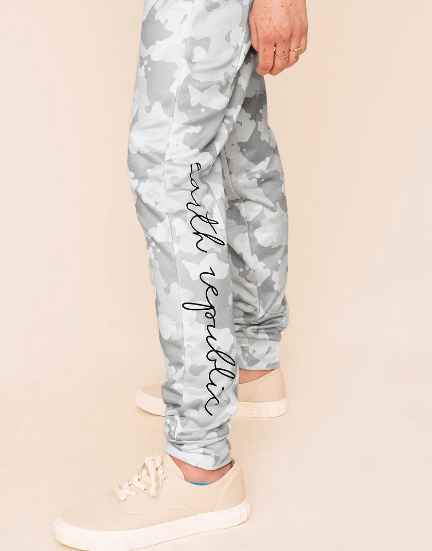 Shawn Jogger Pant Novelty Gray activewear bundle Model 4
