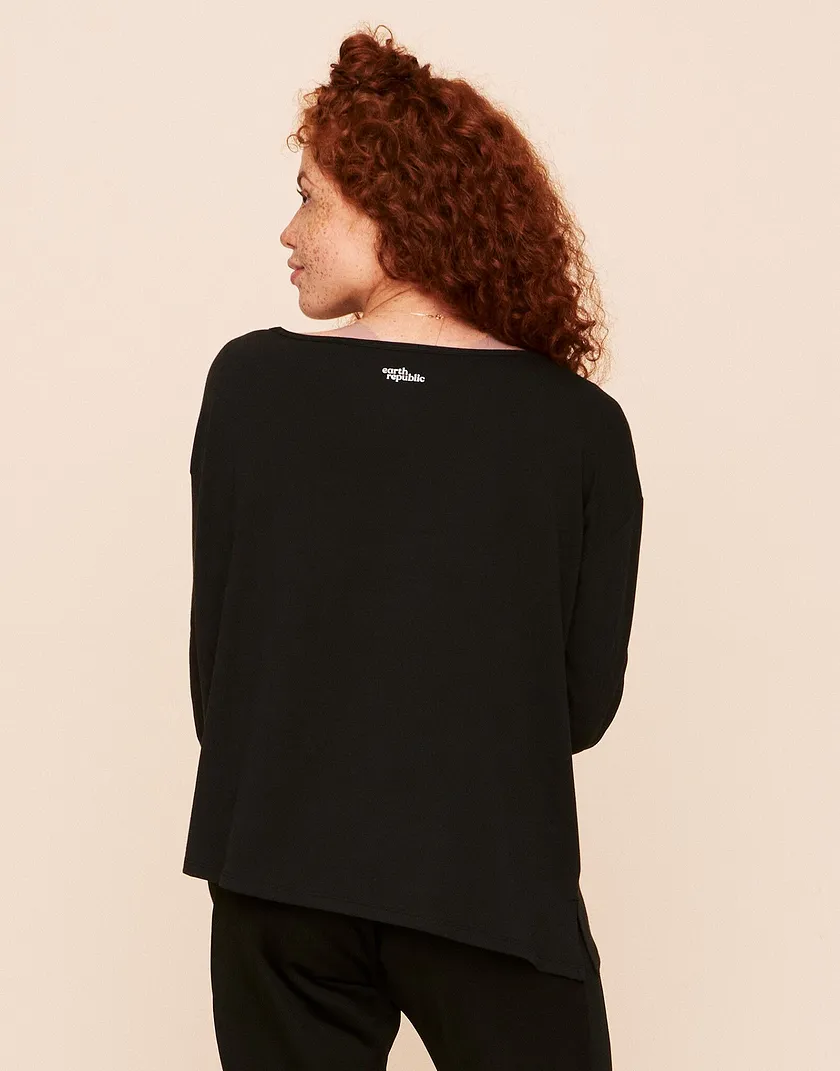 Robin Top Black activewear bundle Model 6