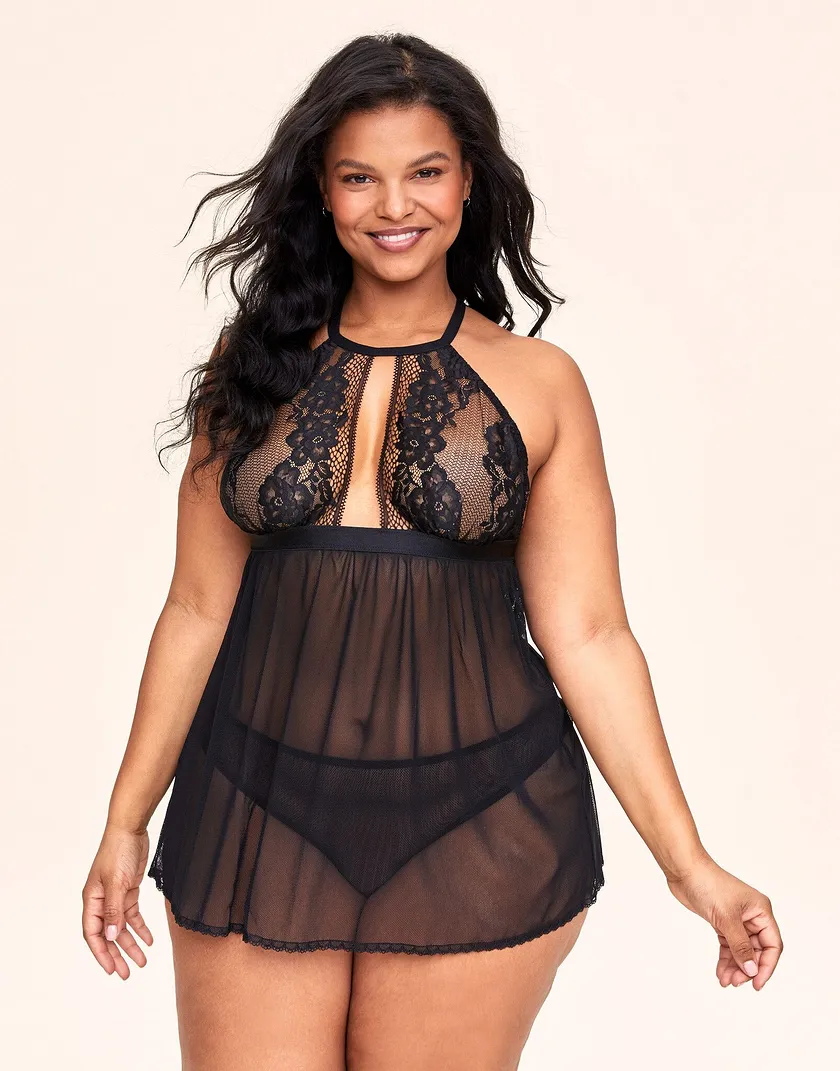 Alexus Black Plus Unlined lingerie bundle Model 2