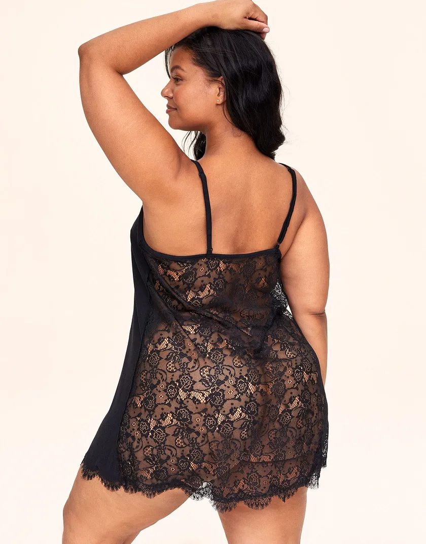 Ellenor Black Plus lingerie bundle Model 1