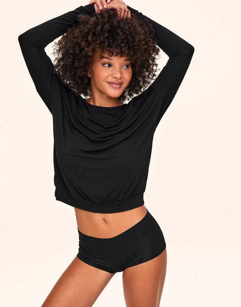 Lyanna Black sleepwear bundle Model 4