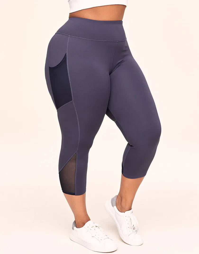 Ava Cozy Crop Dark Gray Plus activewear bundle Model 1