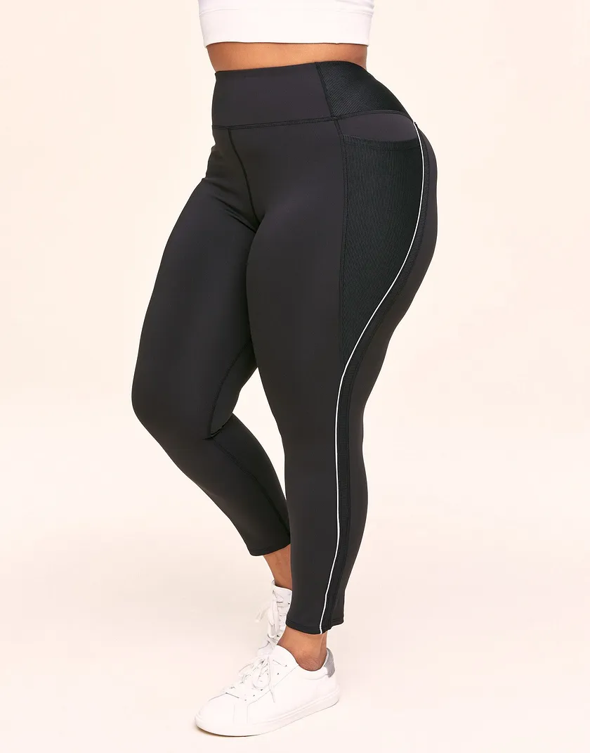 Bailey Brushed 7/8 Black Plus activewear bundle Model 1