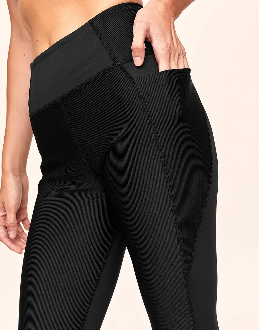 Bailey Brushed Crop Black activewear bundle Model 4