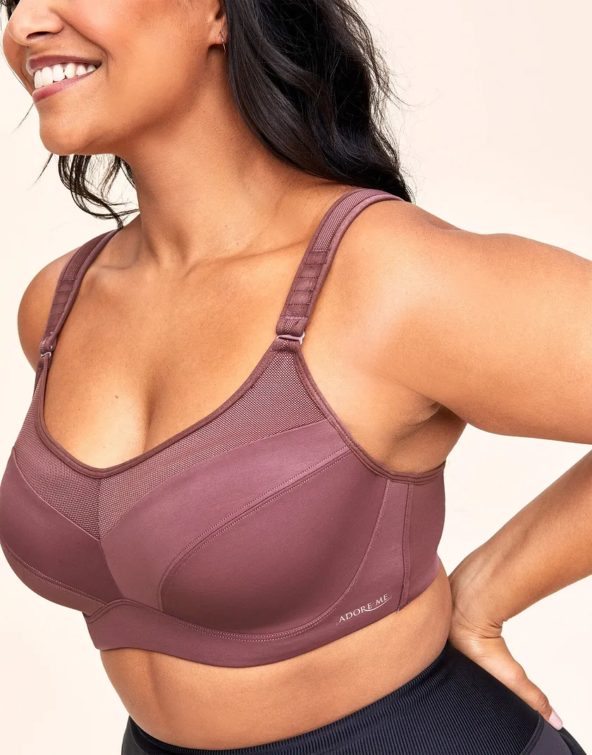 Maho Dark Brown Plus Contour activewear bundle Model 5
