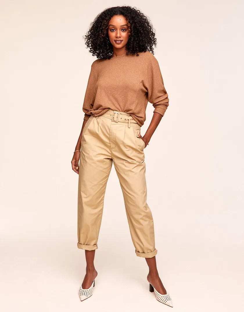 Astor Top Medium Beige tops bundle Model 4