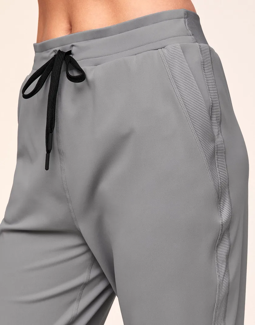 Anisha Gray lounge bundle Model 4